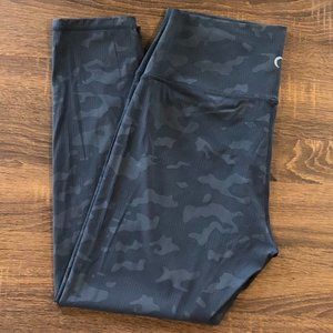 Zyia Active Gray Battleship Camo Luxe High Rise 7/8